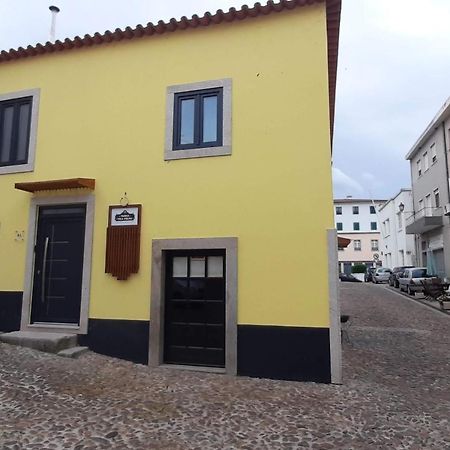Taska Vila Velha Mirandela Exteriör bild